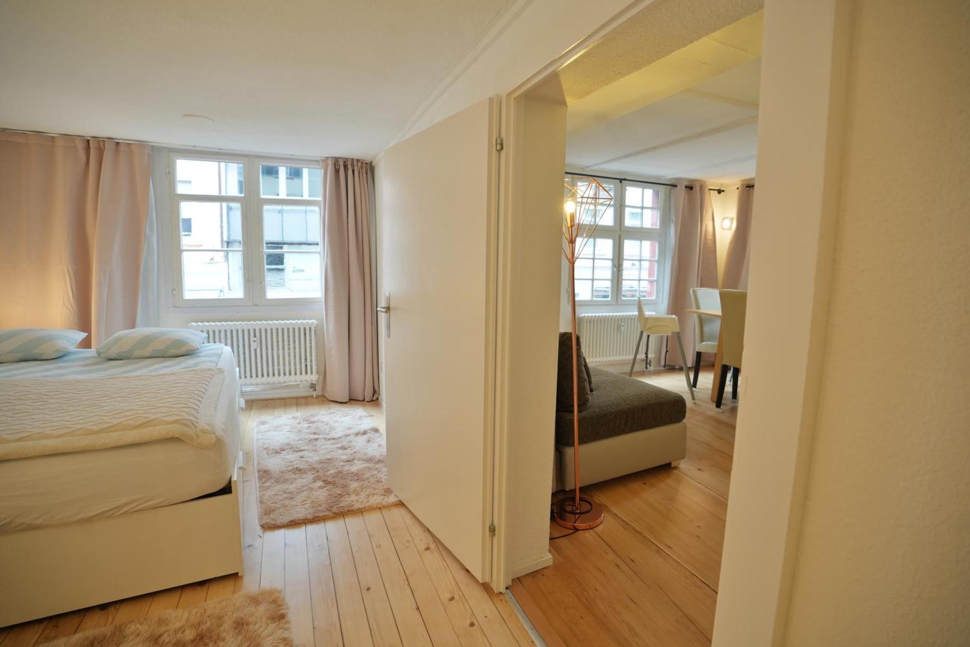 Cozy City Center, 4 Bedroom- 120Sq, 5Min Walk To Main Station Basilea Exterior foto